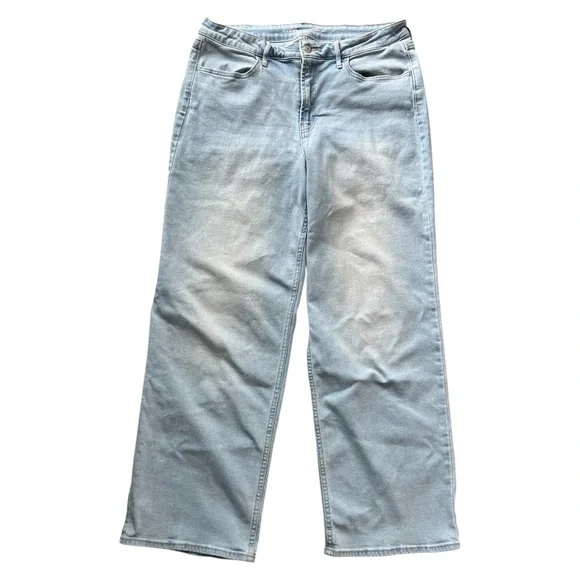 Old Navy High-Waisted Wow Wide-Leg Jeans | Size 14 - Picture 5 of 9
